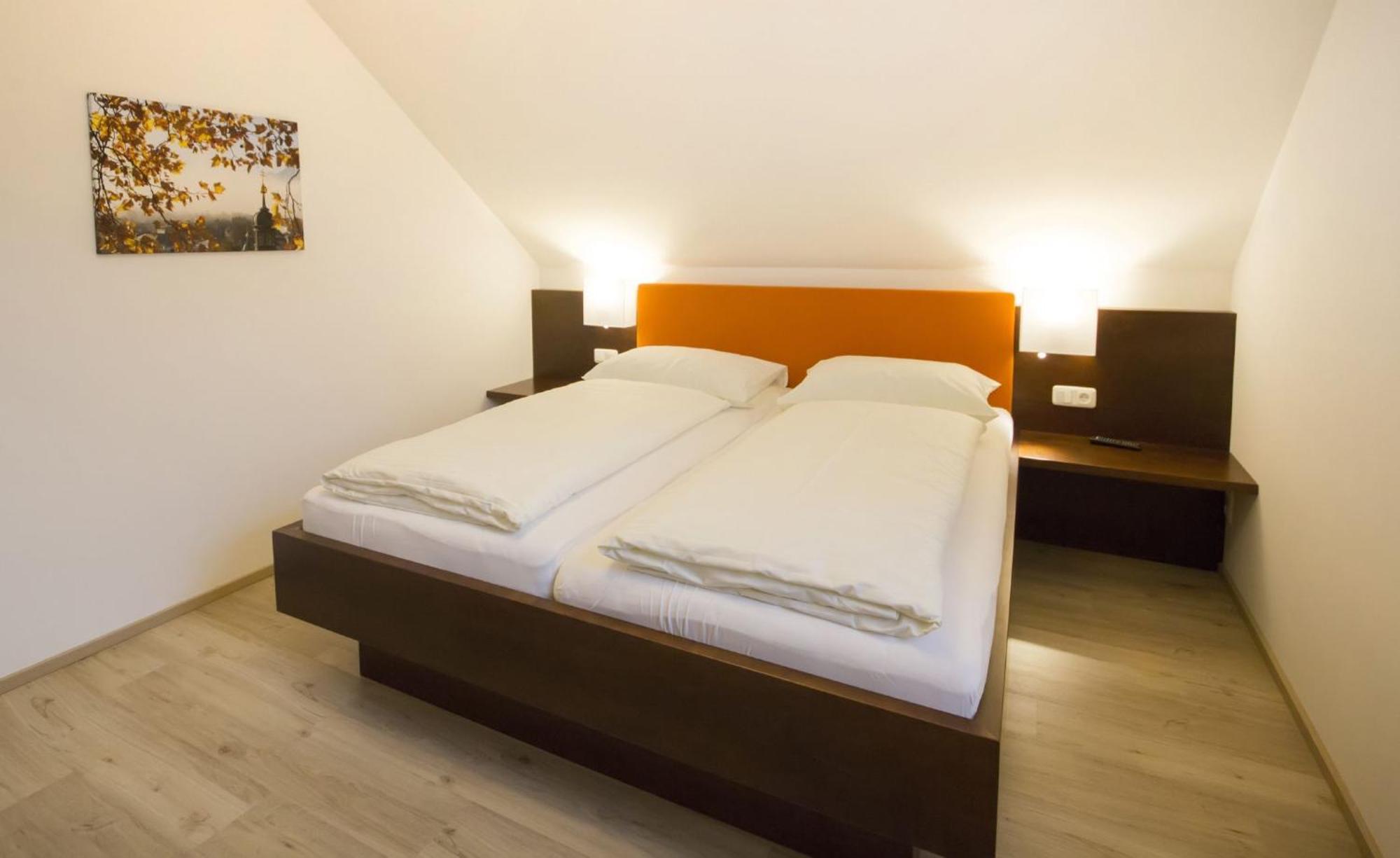 By Gruene Zur Post - 100 % Bio & Ceconi *