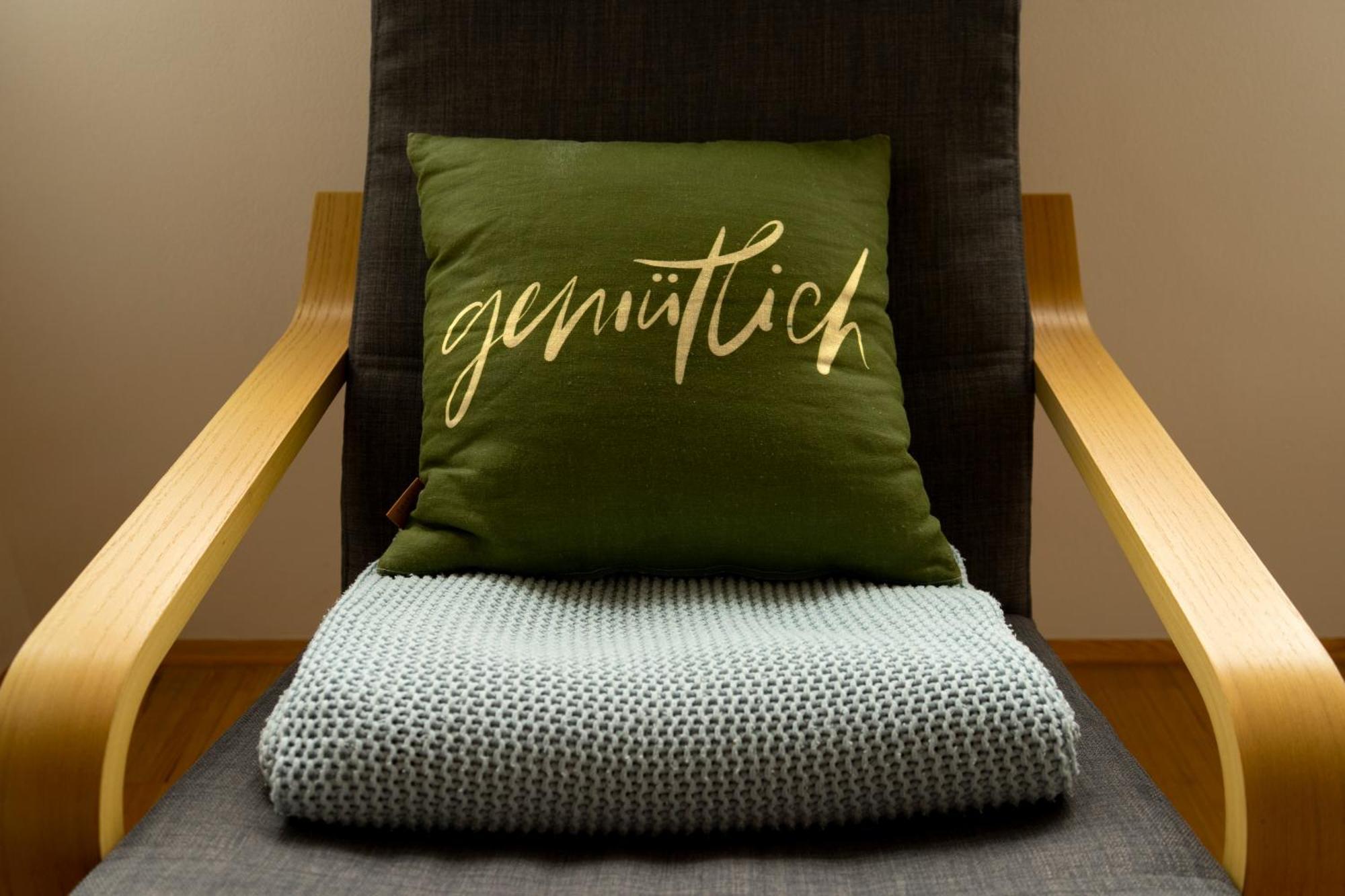 By Gruene Zur Post - 100 % Bio & Ceconi *