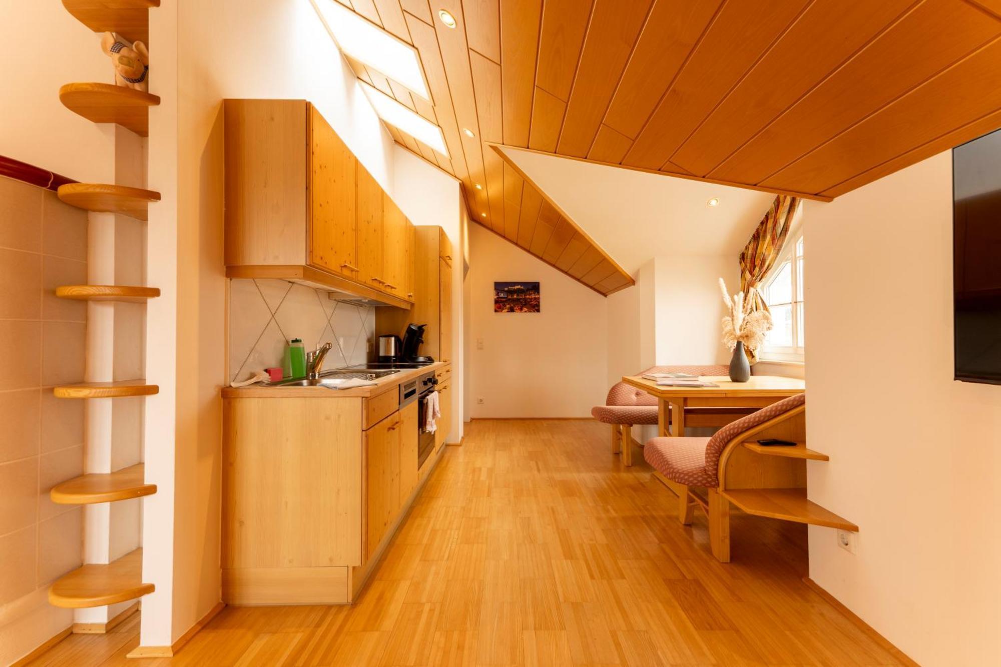 Apartment By Gruene Zur Post - 100 % Bio & Ceconi Salzburg