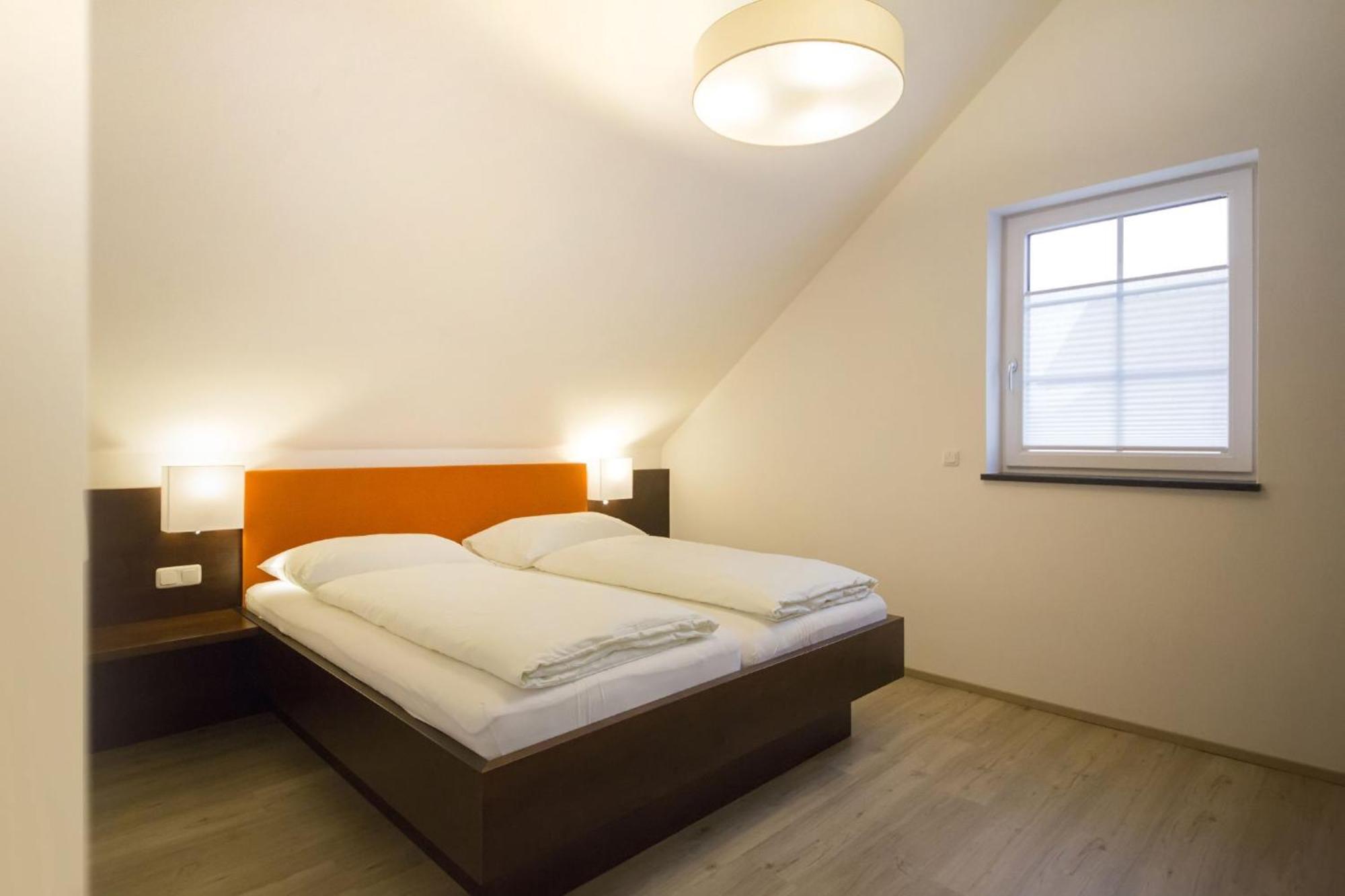 By Gruene Zur Post - 100 % Bio & Ceconi Apartment Salzburg
