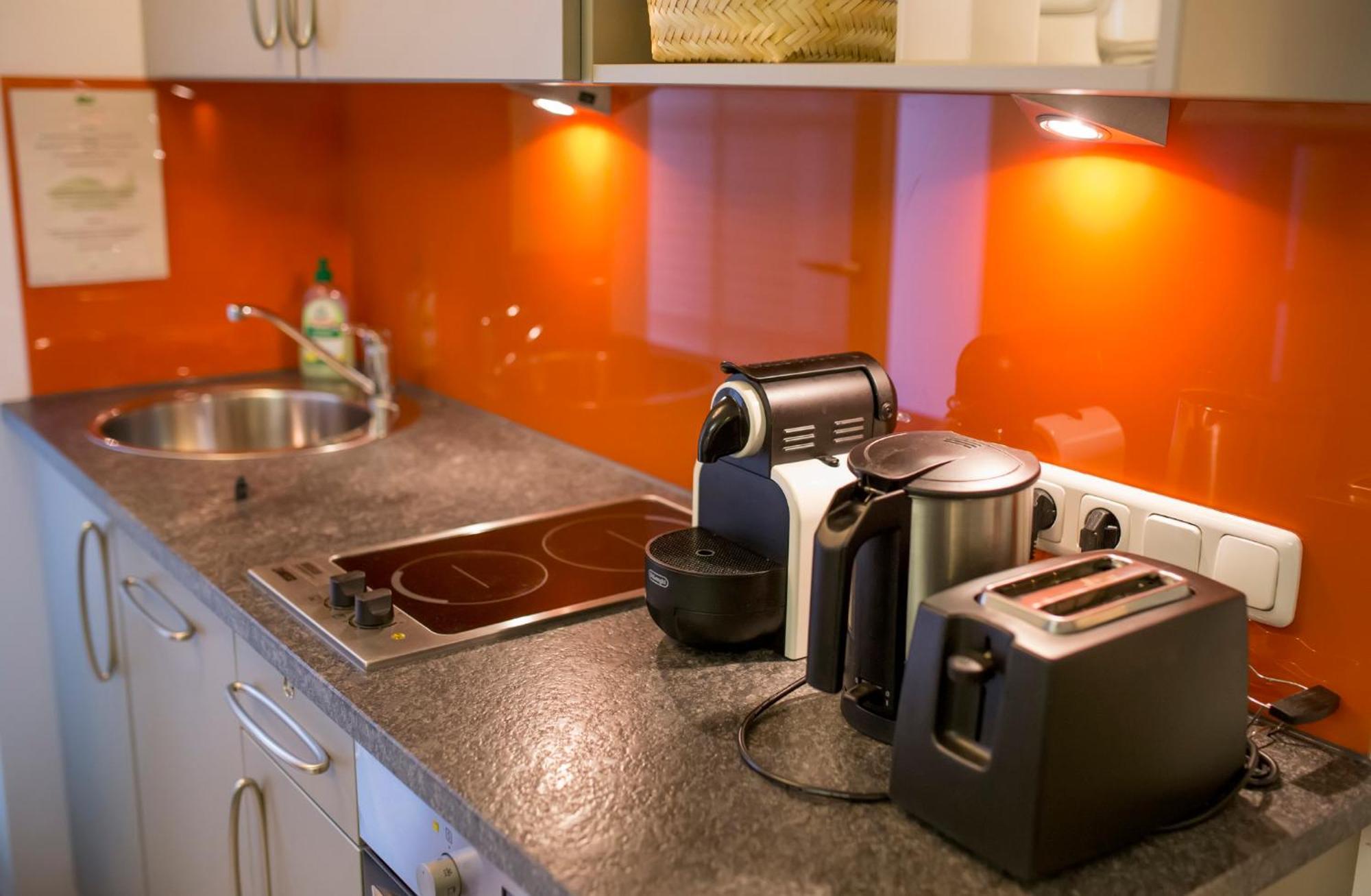 By Gruene Zur Post - 100 % Bio & Ceconi Apartment *