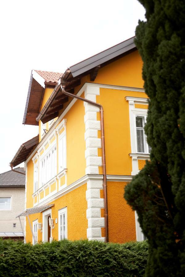 By Gruene Zur Post - 100 % Bio & Ceconi Apartment