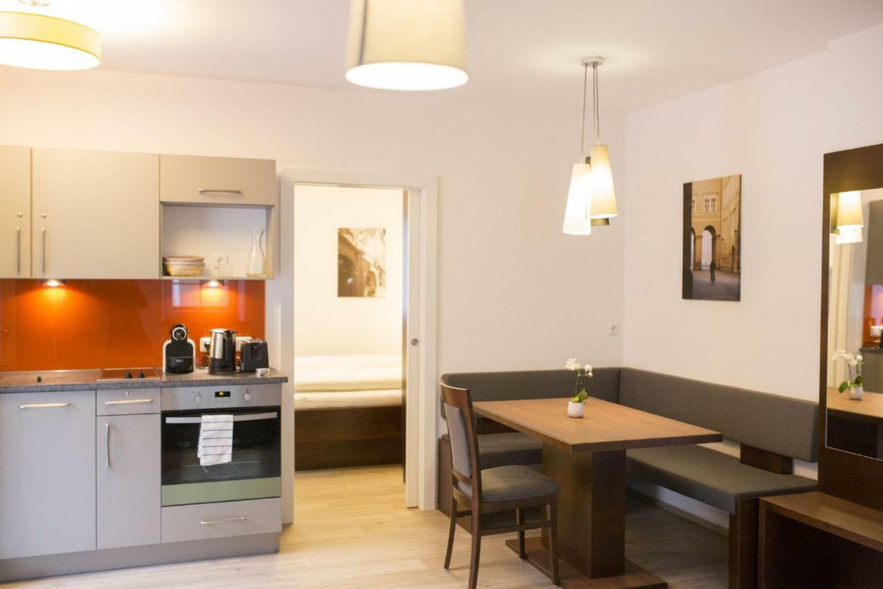 By Gruene Zur Post - 100 % Bio & Ceconi Apartment *