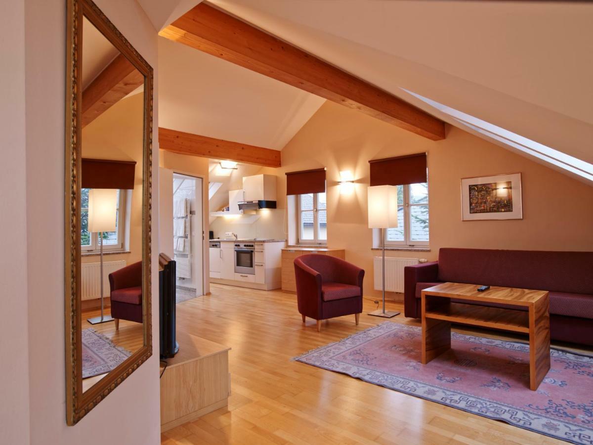 By Gruene Zur Post - 100 % Bio & Ceconi Apartment Salzburg