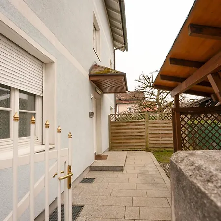 Holiday Apartments By Das Gruene Hotel Zur Post - 100 % Bio & Villa Ceconi Salzburg Exterior photo