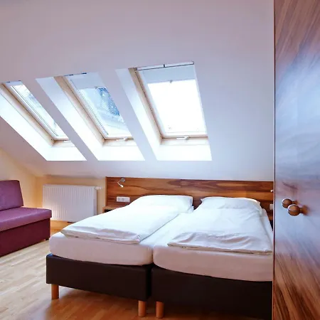 Holiday Apartments By Das Gruene Hotel Zur Post - 100 % Bio & Villa Ceconi Salzburg Exterior photo