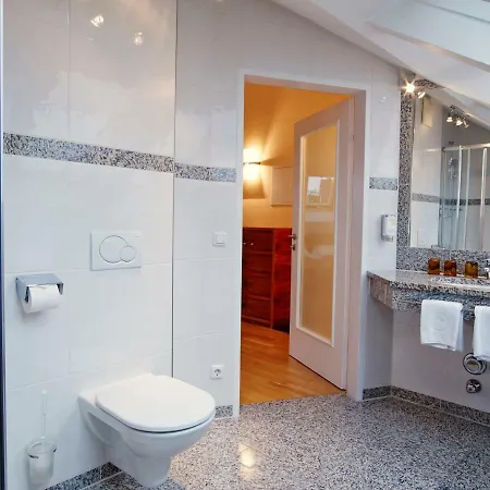 Holiday Apartments By Das Gruene Hotel Zur Post - 100 % Bio & Villa Ceconi Salzburg Exterior photo