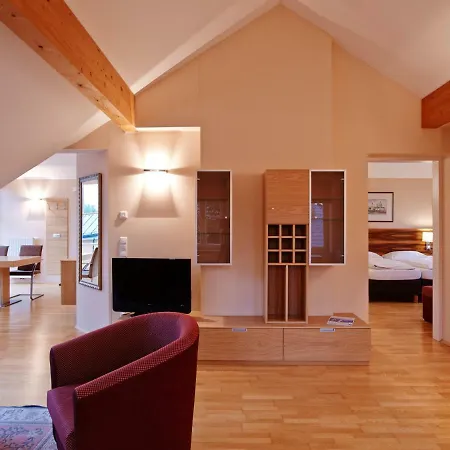 Holiday Apartments By Das Gruene Hotel Zur Post - 100 % Bio & Villa Ceconi Salzburg Exterior photo