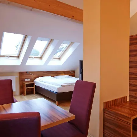 Holiday Apartments By Das Gruene Hotel Zur Post - 100 % Bio & Villa Ceconi Salzburg Exterior photo