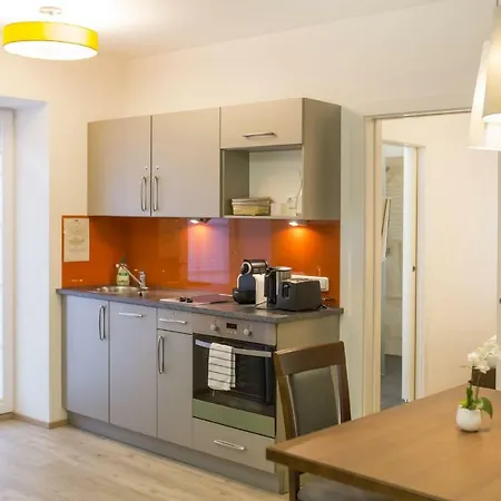 Holiday Apartments By Das Gruene Hotel Zur Post - 100 % Bio & Villa Ceconi Salzburg Exterior photo
