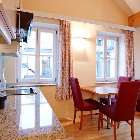 Holiday Apartments By Das Gruene Hotel Zur Post - 100 % Bio & Villa Ceconi Salzburg Exterior photo