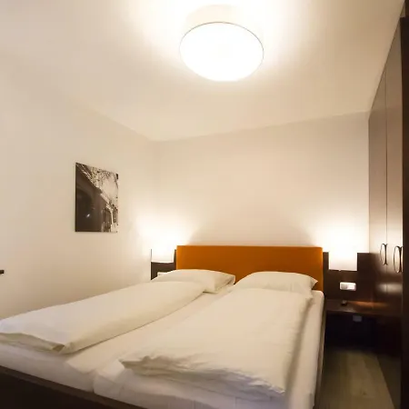 Holiday Apartments By Das Gruene Hotel Zur Post - 100 % Bio & Villa Ceconi Salzburg Exterior photo